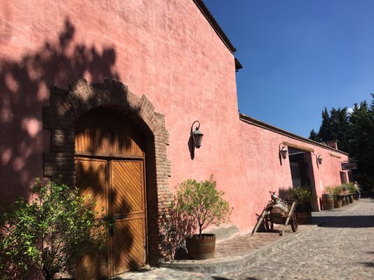 Clos de Chacras, bodega y restaurante by null