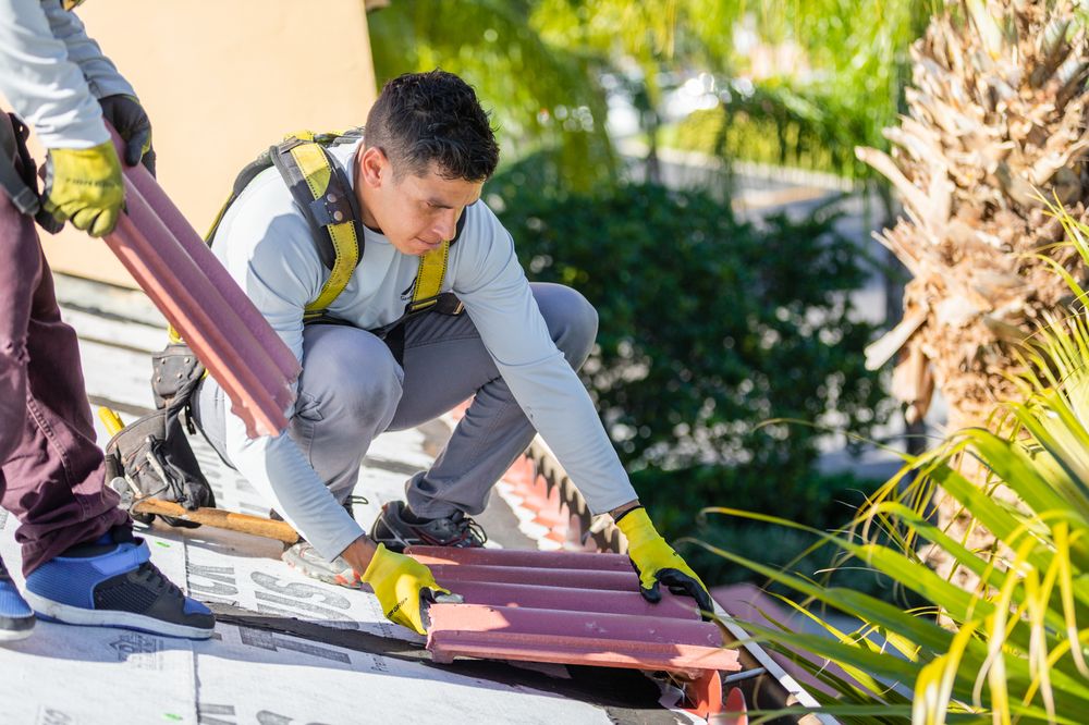 Slide of Am-Con General and Roofing Contractors