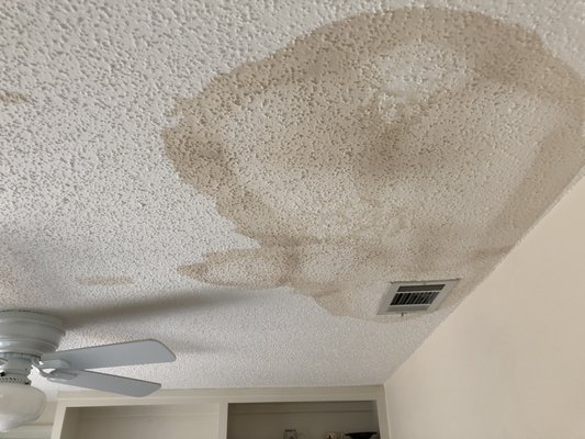 Nathan Jones Roofing Logo