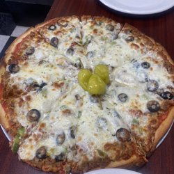 Fish Hut Pizza - Deluxe Large Pizza