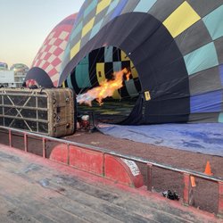 Aerodiverti - Hot air balloon getting ready for takeoff