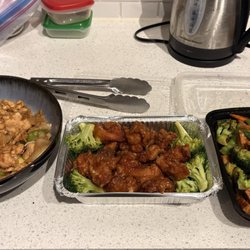 Wok Cuisine - Chicken Chow Fun, General Tso's Chicken, Bean Curd Home Style