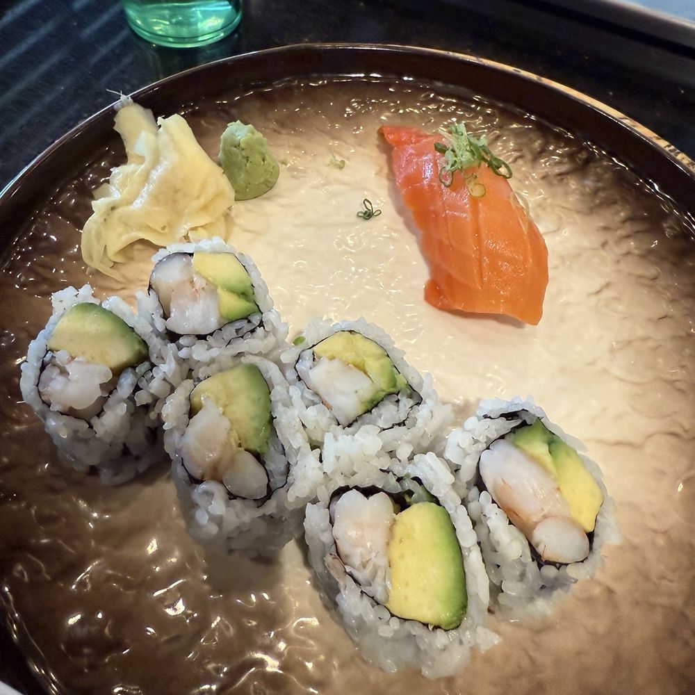 Mizu 21 - Shrimp avocado roll - Sushi Bars Near Me - Canton, Connecticut Mizu 21 - Shrimp avocado roll - Sushi Bars Near Me - Canton, Connecticut