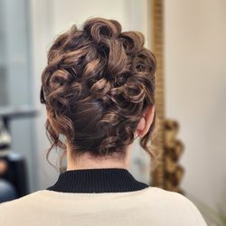 Hair Studio - Lot's of complements from people walking by