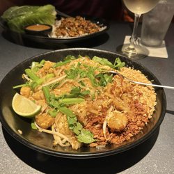 PF Changs - Pad thai
