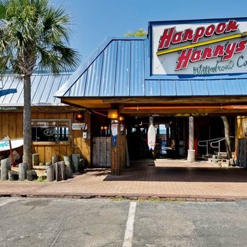 Harpoon Harry's Beachfront Restaurant - Outside restaurant front door. - Seafood Near Me - Panama City Bch, Florida