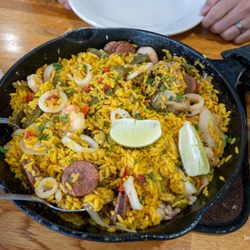 La Fonda Latina - Paella for two