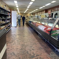 Scanga Meat - Meat counter