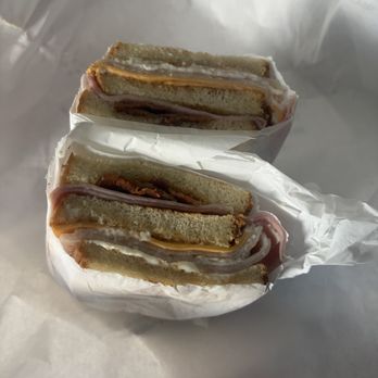 Huckleberry's - Huckleberry Club - Sandwiches Near Me - Huntington Beach, California Huckleberry's - Huckleberry Club - Sandwiches Near Me - Huntington Beach, California