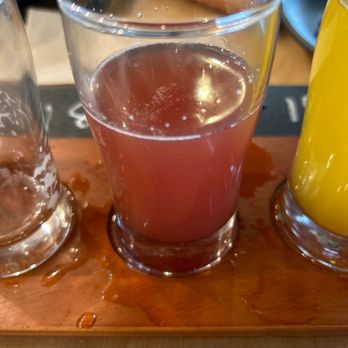 Griffon Brewing Youngstown - Burgers Near Me - Youngstown, New York