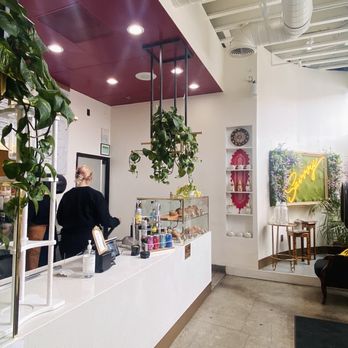 Savvvys - Interior (Part 2) - Internet Cafes Near Me - Pasadena, California