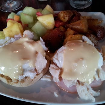 Teavolve - Eggs benedict with crab. Yummy - Coffee & Tea Near Me - Baltimore, Maryland