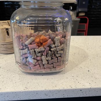 Two Hearted Queen - Treats for your furry friend! - Coffee & Tea Near Me - Chicago, Illinois