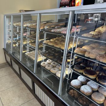 Winchell's Donut House - Donuts Near Me - Palm Springs, California Winchell's Donut House - Donuts Near Me - Palm Springs, California