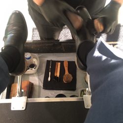 Elite shoe shines