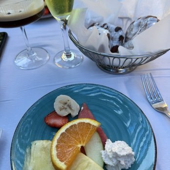 Bella Saratoga - Fresh fruit and cinnamon rolls included with the meal. - Italian Near Me - Saratoga, California