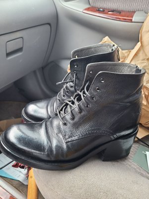 Grand Shoe Services by null