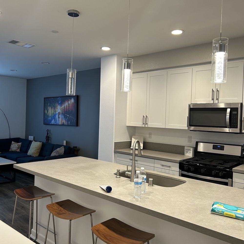 Anton Hard Worker - Broken light - Drywall Installation & Repair Near Me - Northridge, California Anton Hard Worker - Broken light - Drywall Installation & Repair Near Me - Northridge, California