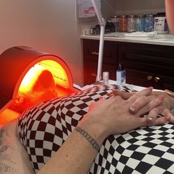 Encompass Wellness and Aesthetics - Light Therapy
