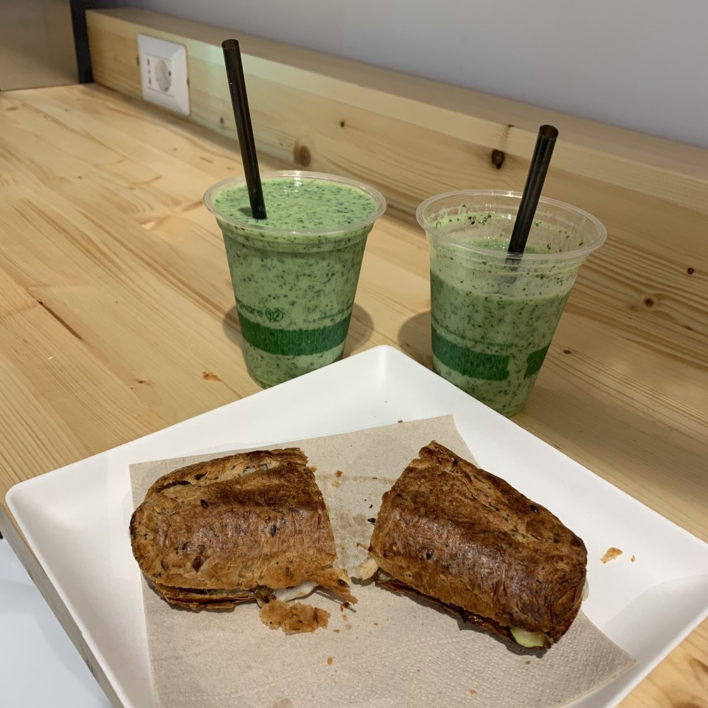 Leggero - Delicious sandwich and green smoothie. - Organic Stores Near Me - Rome, RM Leggero - Delicious sandwich and green smoothie. - Organic Stores Near Me - Rome, RM