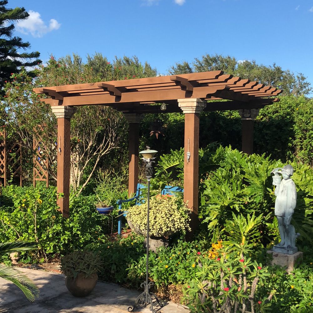 Slide of Phenix Remo & Roofing RGV