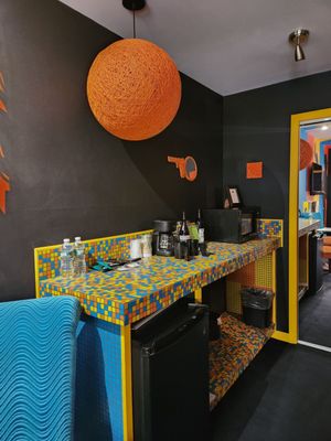 The Roxbury Hotel by null