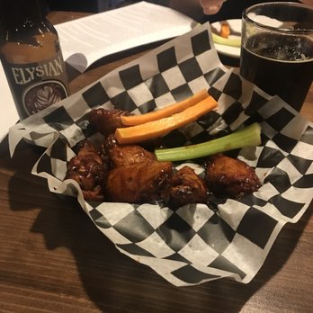 Pacific Yard House - Bars Near Me - Conroe, Texas