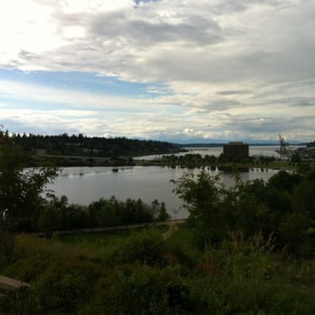 Capitol Lake Park - Lakes Near Me - Olympia, Washington