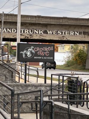 Crooked Ewe Brewery & Ale House by null