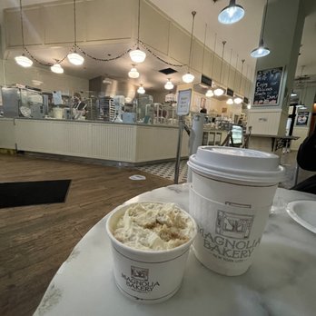 Magnolia Bakery - Classic Banana Pudding Small - Bakeries Near Me - Chicago, Illinois Magnolia Bakery - Classic Banana Pudding Small - Bakeries Near Me - Chicago, Illinois
