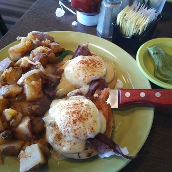 Hashes & Brews - Cali Benedict, avo on the side. - Bars Near Me - San Bruno, California