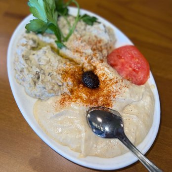 Istanbul Bay - Half Hummus/Half Babaghonush Appetizer (~$8) - Turkish Near Me - Brooklyn, New York
