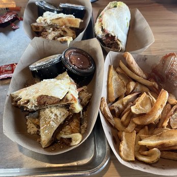 Taco Reho - Dillas, Burrito, cold fries. - Food Trucks Near Me - Rehoboth Beach, Delaware Taco Reho - Dillas, Burrito, cold fries. - Food Trucks Near Me - Rehoboth Beach, Delaware