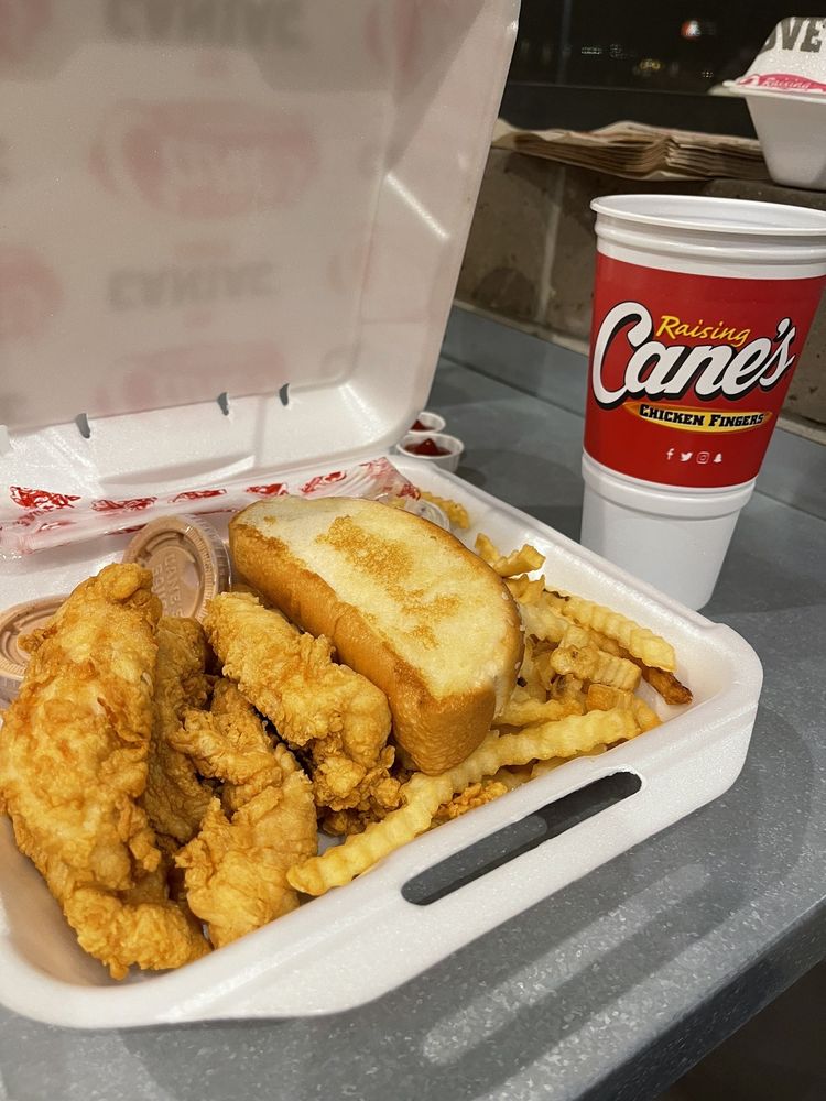 RAISING CANE’S 35 Photos & 63 Reviews 1190 S Colorado Blvd, Denver