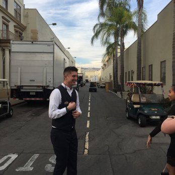 Paramount Studio Tour - Our dynamic tour guide, Scott Hainchek. (See that sign way back there? ...Where dreams come true, and yours might too.) - Tours Near Me - Los Angeles, California Paramount Studio Tour - Our dynamic tour guide, Scott Hainchek. (See that sign way back there? ...Where dreams come true, and yours might too.) - Tours Near Me - Los Angeles, California