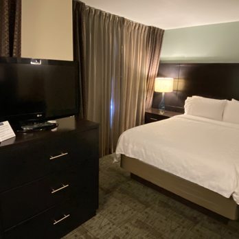 Staybridge Suites - Hotels Near Me - Lubbock, Texas