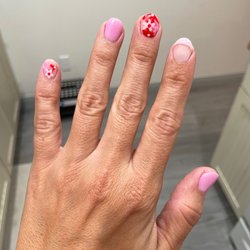 Unique Nails & Spa - Dip manicure with design