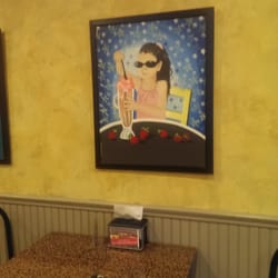 Frankie's Homemade Ice Cream - Picture inside the ice cream shop