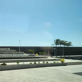 Puerto de Arrecife - Walkway to town from ship - Transportation Near Me - Arrecife, GC