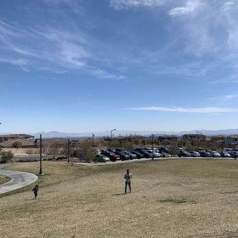 Fox Hill Park - Lots of space for picnics and ample parking - Parks Near Me - Las Vegas, Nevada