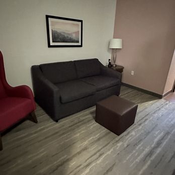 Hilton Garden Inn Roanoke - Hotels Near Me - Roanoke, Virginia