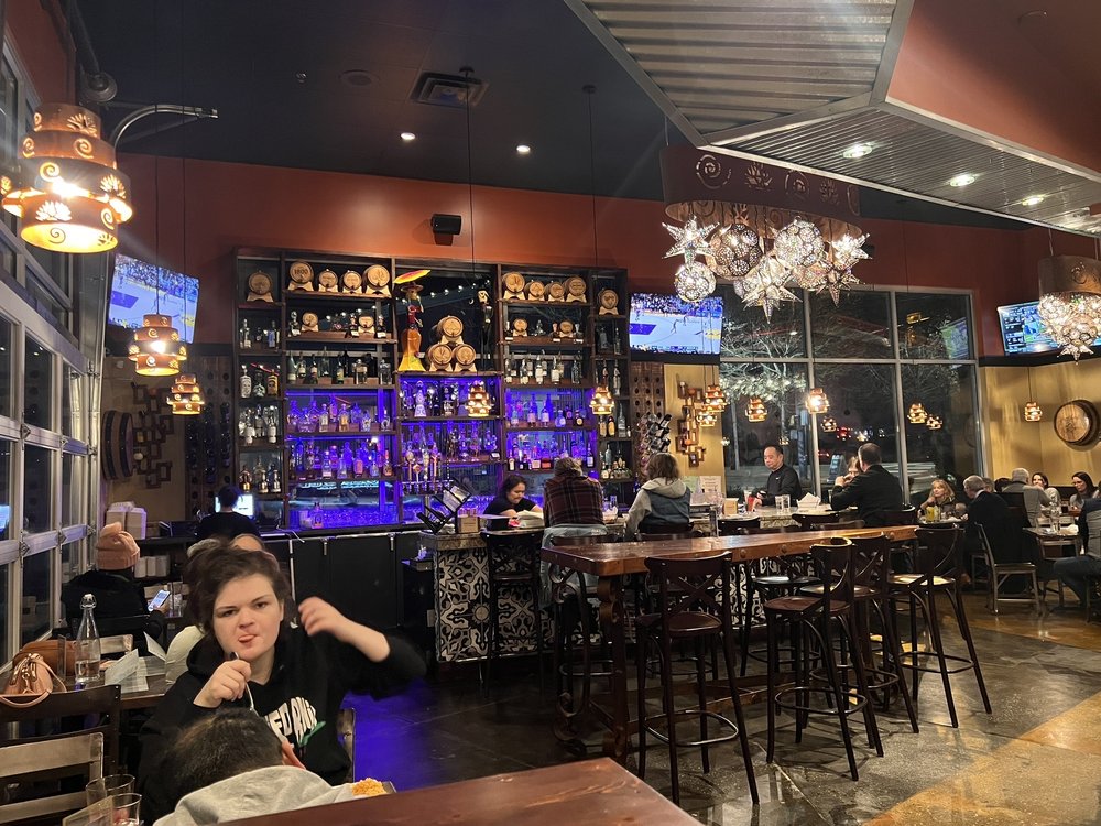 Cava Azul Cocina & Cantina