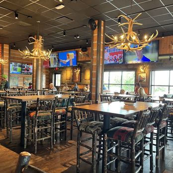 Twin Peaks - Sports Bars Near Me - Pittsburgh, Pennsylvania