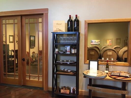 Saviah Cellars by null