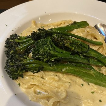 Cafe Aroma - cashew alfredo - Italian Near Me - Idyllwild, California