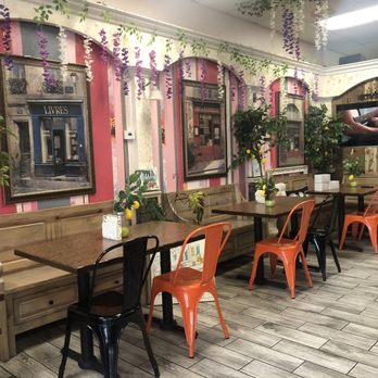 Dessert Anatomy - Pretty interior - Desserts Near Me - LOMA LINDA, California