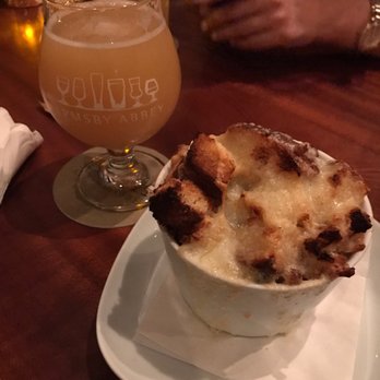 Armsby Abbey - Beer paired with the mac and cheese - New American Near Me - Worcester, Massachusetts