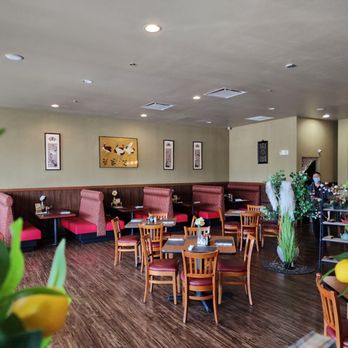 Jin 28 - Interior - Chinese Near Me - Carol Stream, Illinois Jin 28 - Interior - Chinese Near Me - Carol Stream, Illinois