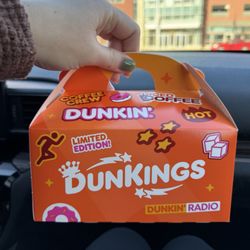 How adorable is this box?