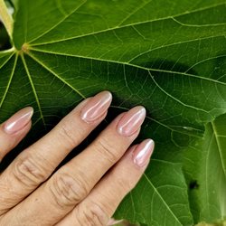Divine Nail & Tan